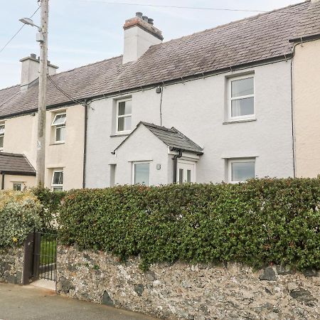 3 Green Terrace Gaerwen Экстерьер фото