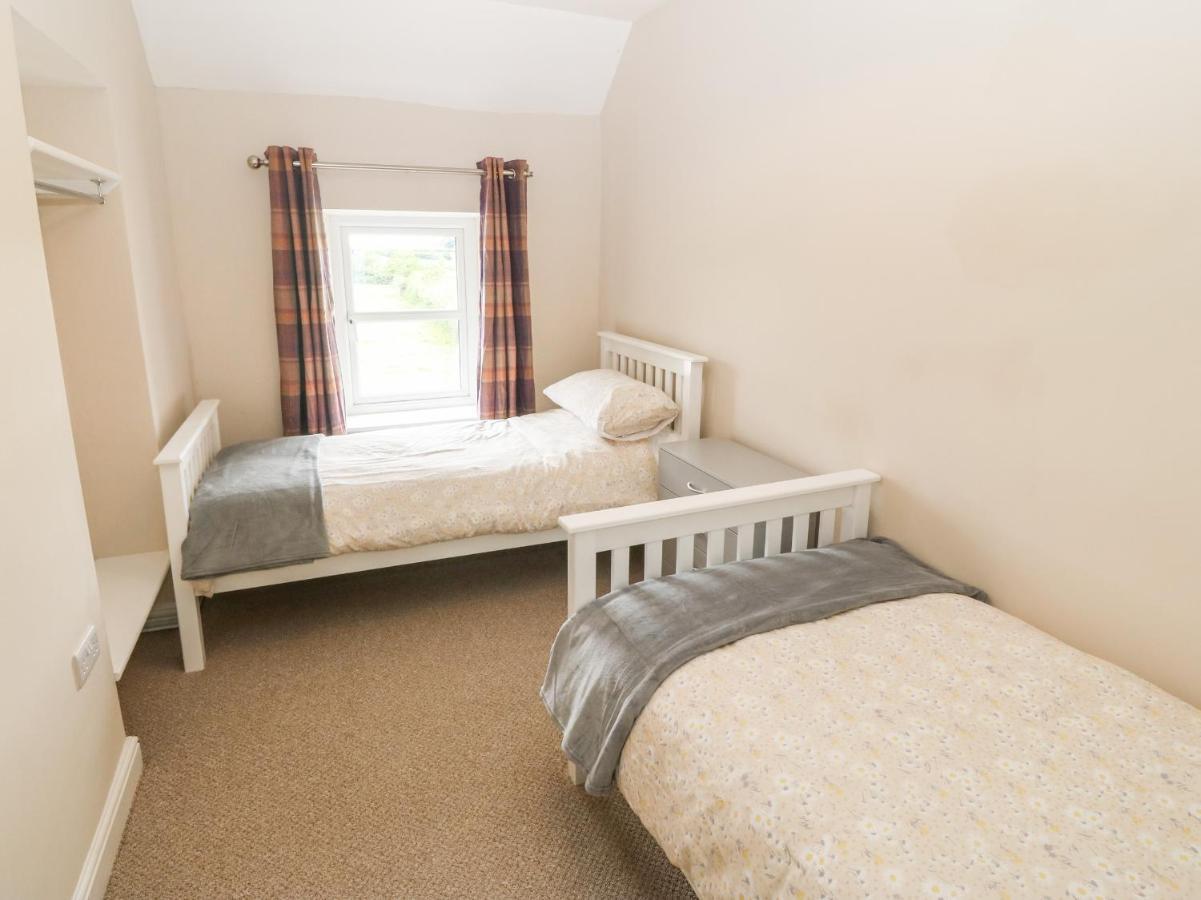 3 Green Terrace Gaerwen Экстерьер фото