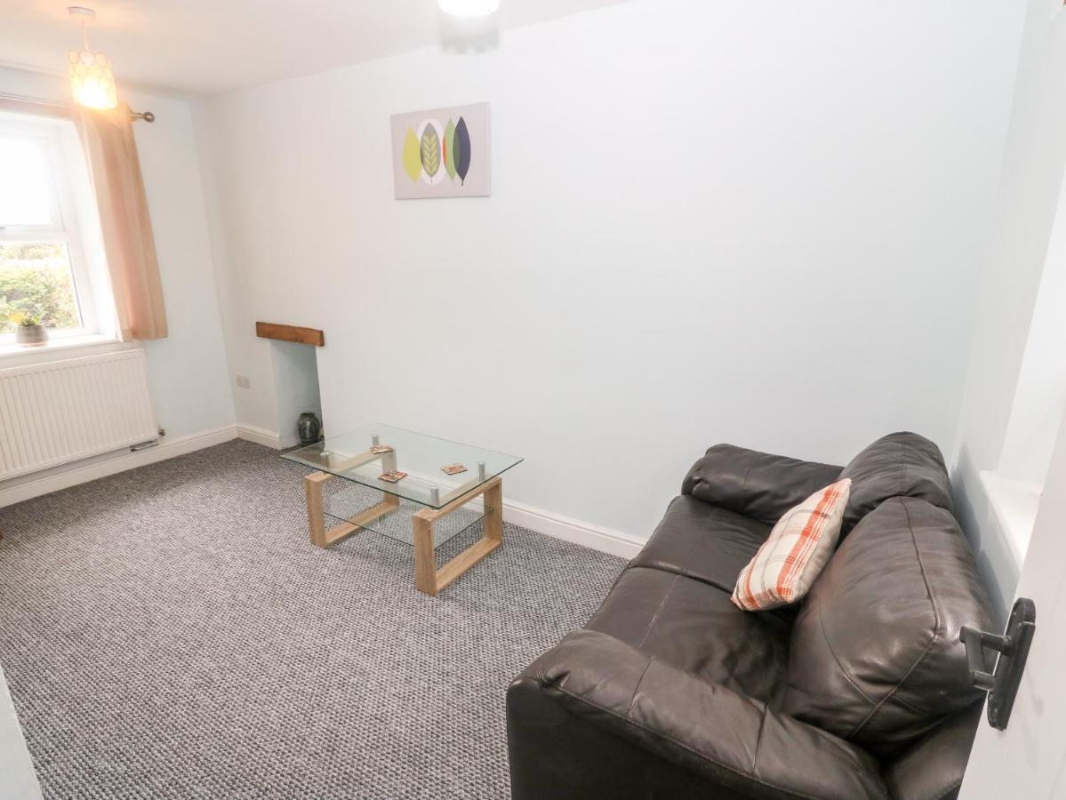 3 Green Terrace Gaerwen Экстерьер фото